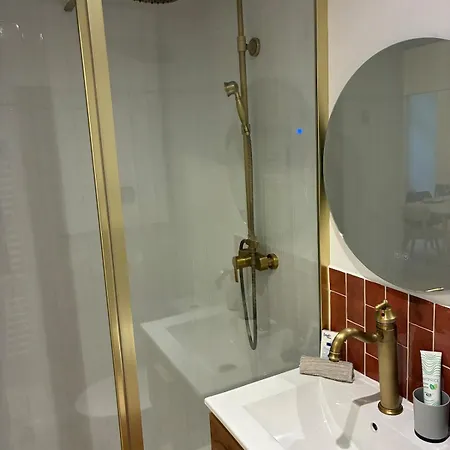 Prestige - 8 Pers - Centre - Balcon * Angers